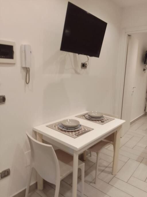 Oltre Me Appartement Bari Buitenkant foto