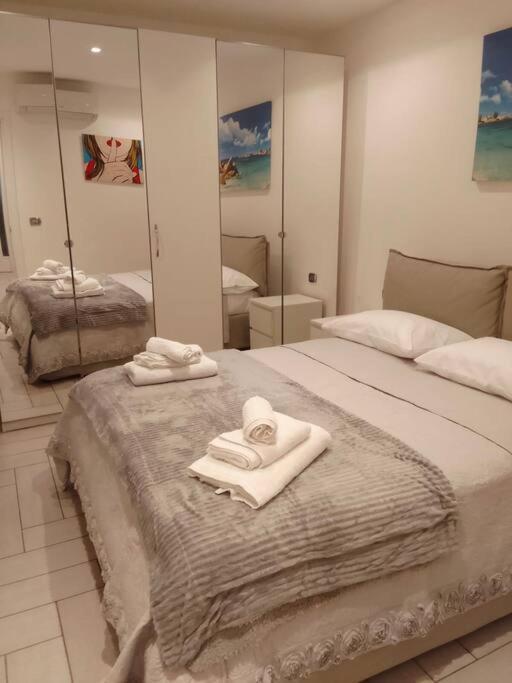 Oltre Me Appartement Bari Buitenkant foto